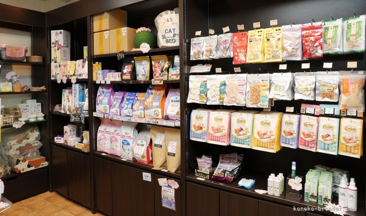 店内では、猫グッズも沢山ご準備しております！｜沢辺　雅斗(さわべ　まさと)ブリーダー(茨城県・サイベリアンなど・ICC/ACC登録)の紹介写真4