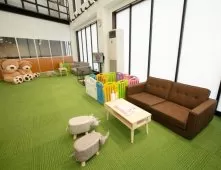 マンチカン(長足)【茨城県・女の子・2025年7月11日・ブラウンパッチドタビー】の写真11「ネコちゃんたちとの出会いの場、接客室の様子🐶」